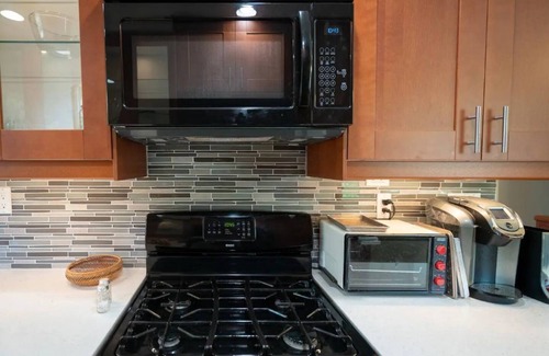 Heritage District Apartamento | ✨Spacious 2B2B in Sunnyvale 🌲 Patio/AC/1000mb wifi/ more…