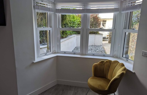 Okehampton Apartamento | Apartamento-Baño Privado-Superking-Vista al Jardín-92F Station Road