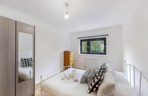 Evelyn Apartamento | Spacious 2Bed London Flat Near Deptford Park and Surrey Quays Tube Station