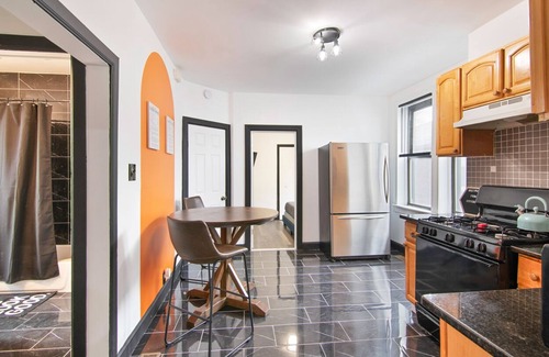Linden Apartamento | Spacious 2BR 10min to EWR, 30 min to NYC