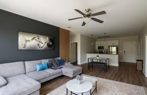 Glen Iris Apartamento | Spacious 2BR 2BA Condo Across from UAB