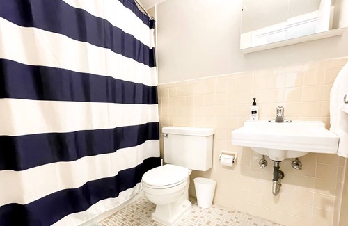 Grand Rapids Apartamento | Manopla | Heritage Hill | Histórico 2 BR / 2BA
