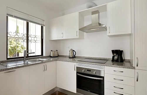 Albufeira Hotel | Spacious 2BR Apartment with Private Balcony & Kitchen! Pools, Beach Access!