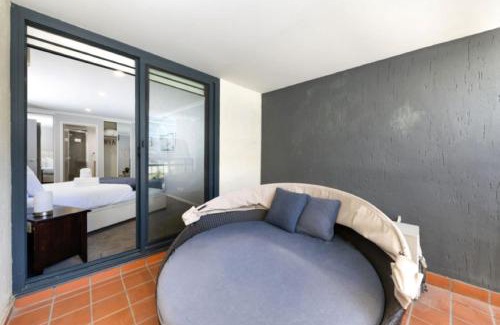 City East Apartamento | Spacious 2BR Apartment in the Heart of the City - Hosted by Canstay
