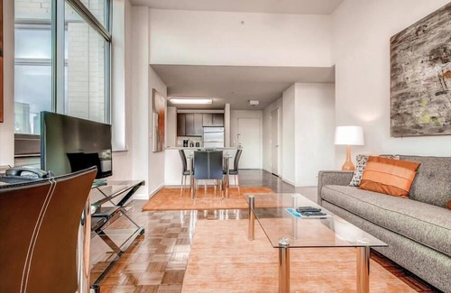 Hudson Exchange Apartamento | Spacious 2BR | Full Kitchen | Minutes to PATH | Jersey City by GLS