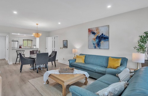 Wesley Chapel Condominio | Spacious 2BR Golf View Condo w/ 2 En Suites, Patio & Smart TVs – Perfect for Family or Golf Getaways