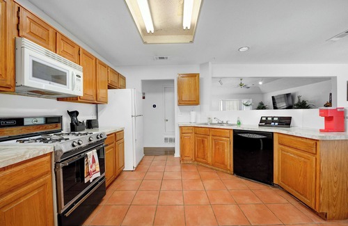 Buckner Terrace - Everglade Park Casa | Spacious 2BR home near Downtown Dallas