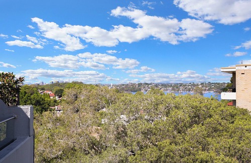 Waverton Apartamento | Spacious 2BR luxe Waverton Village apartment w/ harbour glimpses