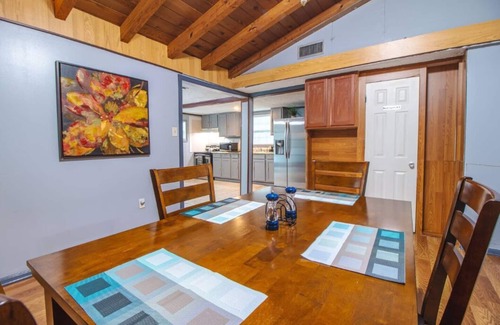 Union Park Casa | 2BR Near Disney Pet-Friendly & Relaxing