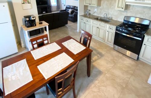 Gloucester Apartamento | Spacious 2nd floor Suite