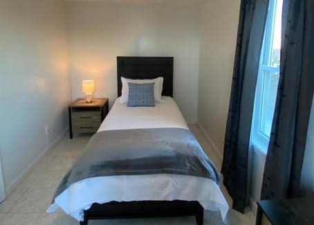 Gloucester Apartamento | Spacious 2nd floor Suite