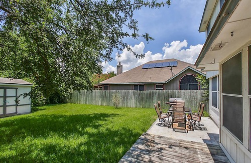Parkwood Casa | Espaciosa casa de 3/3 dormitorios y 3 baños en S. Austin