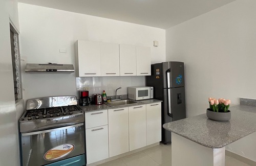 Santo Domingo Este Apartamento | Spacious 3-bedroom apartment with WiFi, AC in fabulous Santo Domingo Este