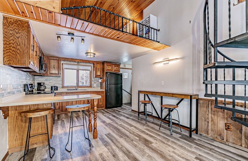 Shawano Casa | Spacious 3 Bd, 1.5 Bath family friendly cottage 35 minutes from Lambeau Field!