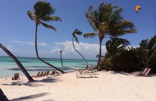 Punta Cana Apartamento | Spacious 3 BDR fully-equipped condo with pool and golf view