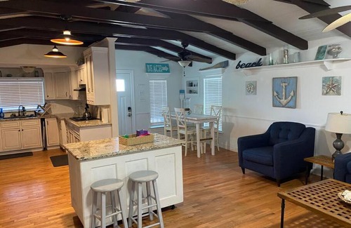 Crystal Beach Casa | Spacious 3 Bdr House w/ RV Hookup, Beach Access RD