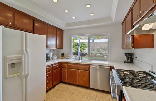 Camarillo Casa | Spacious 3 bdrm beauty, jacuzzi, stunning backyard!