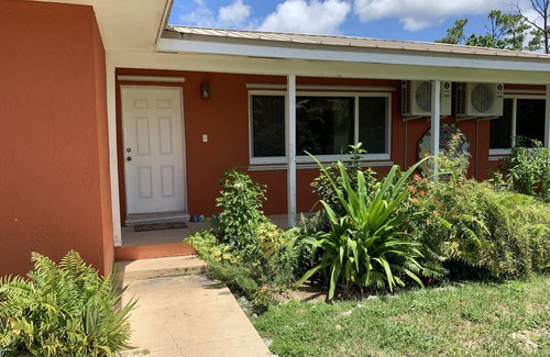 Freeport Casa | Spacious 3 Bed, 2 Bath Winter escape, near beach, includes car