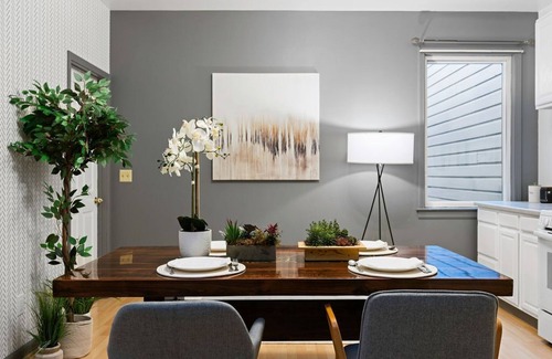 Sunnyside Casa | Spacious 3 Bed/ 3 Bath in San Francisco. Close to BART/101 Freeway. SFG Hospital