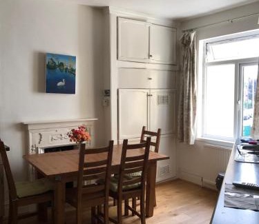 Furzedown Apartamento | Spacious 3 Bed Room Flat in South West London