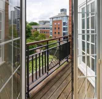 Atlantic Wharf Apartamento | Spacious 3 Bed Short Walk to Atlantic Wharf