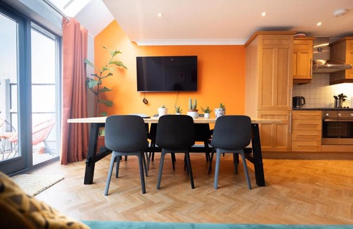 Cambridge Casa | Spacious 3-Bed Townhouse Florence Villa Near River & City