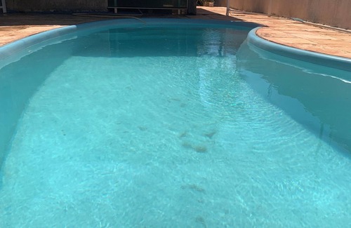 Paranoa Casa | Spacious 3-bedroom house in lovely Jardim Botanico with WiFi, AC