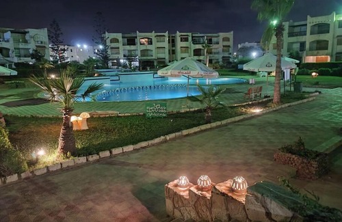 Borg el Arab Apartamento | Spacious 3 bedroom apartment with a sea view.
