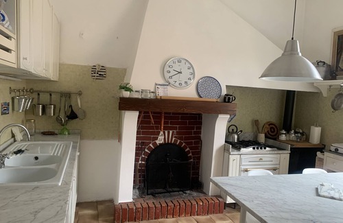 Vezzano Ligure Apartamento | Spacious 3-bedroom house with garage in the quiet village of Vezzano Ligure