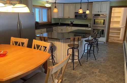 Au Sable Forks Casa | Spacious 3 bedroom 3 bath house that sleeps 10. 20 minutes to whiteface.