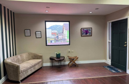 Newtown Apartamento | Spacious 3-bedroom apartment with WiFi, AC in lovely Port of Spain