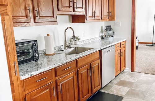 Slippery Rock Casa | Spacious 3 bedroom home with plenty of green space
