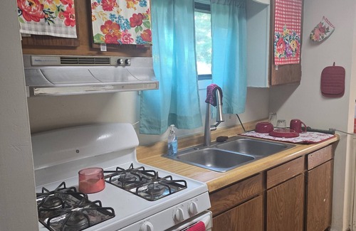 Stevens Point Casa | Spacious 3 bedroom house in charming Stevens Point with AC features a welcoming