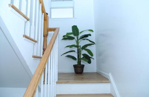 Lower Vailsburg Apartamento | Spacious 3 Bedroom, 15 Min to EWR Airport and Parks