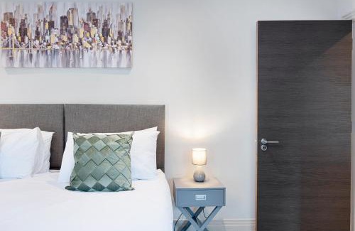 Berrylands Apartamento | Spacious, 3 bedroom, 2 bathroom, Surbiton
