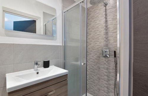 Berrylands Apartamento | Spacious, 3 bedroom, 2 bathroom, Surbiton