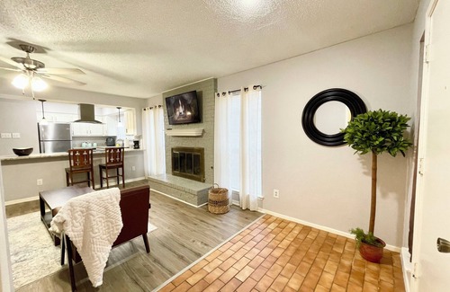 West Arlington Casa | Spacious 3-Bedroom 2-Bath Condo