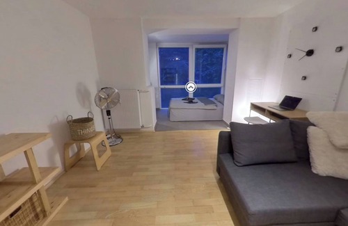 Bezigrad District Apartamento | Spacious 3-bedroom apartment + FREE parking