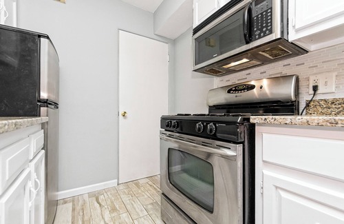 Weinland Park Apartamento | Spacious 3-bedroom apartment close to OSU and the Short North/B