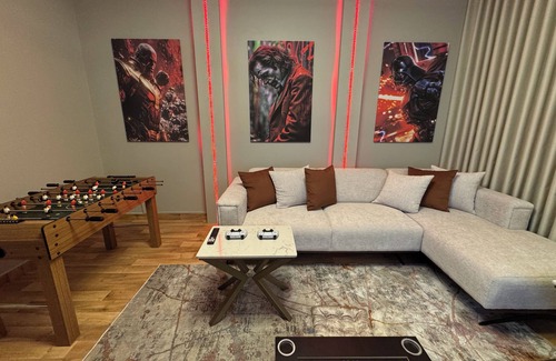 Riyadh Apartamento | Spacious 3-bedroom apartment with Game room in lovely Qurtoba