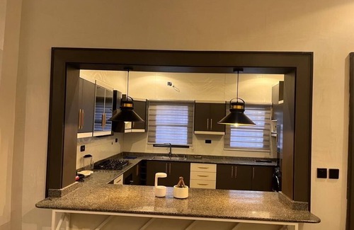 Abuja Apartamento | Spacious 3-bedroom apartment with AC and WiFi in charming Abuja
