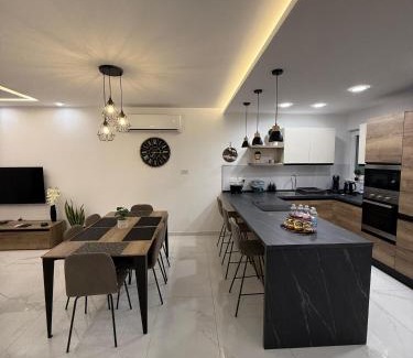 Marsaskala Apartamento | Spacious 3-Bedroom Family Apartment