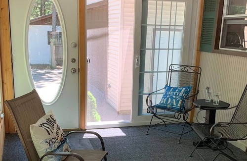 Friendship Cabaña | Spacious 3 Bedroom Home
