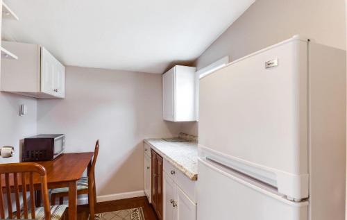 Groveton Casa | Spacious 3-Bedroom Modern Home Near Old Town Alexandria