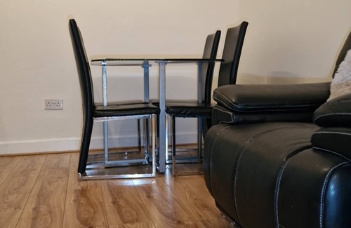 West Thurrock Casa | Spacious 3 bedroom with garden