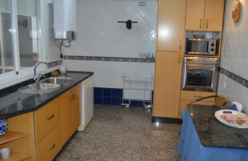 La Trinidad-San Juan y Todos los Santos Apartamento | Apartamento céntrico en Córdoba con 3 habitaciones, cerca de Plaza de Tendillas y zonas históricas