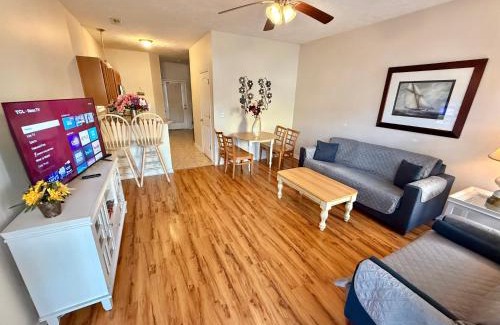 Myrtle Beach Casa | Spacious 3-BR Cottage, 2 Blocks To Beach