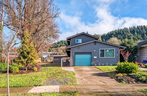 Southeast Eugene Casa | Spacious 3-BR home in lovely SE Eugene near University of Oregon