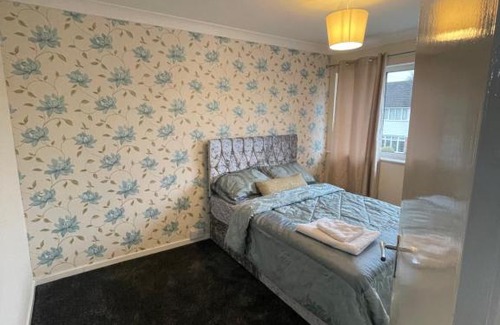 Wolverhampton Casa | Spacious 3-BR house perfect for Weekend getaway