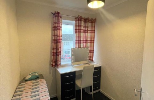Wolverhampton Casa | Spacious 3-BR house perfect for Weekend getaway